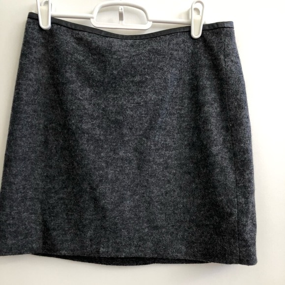 Madewell Dresses & Skirts - Madewell Wool Mini Skirt.  Size 0